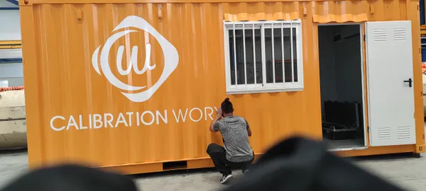 Rótulo y señalética finalizado de noche